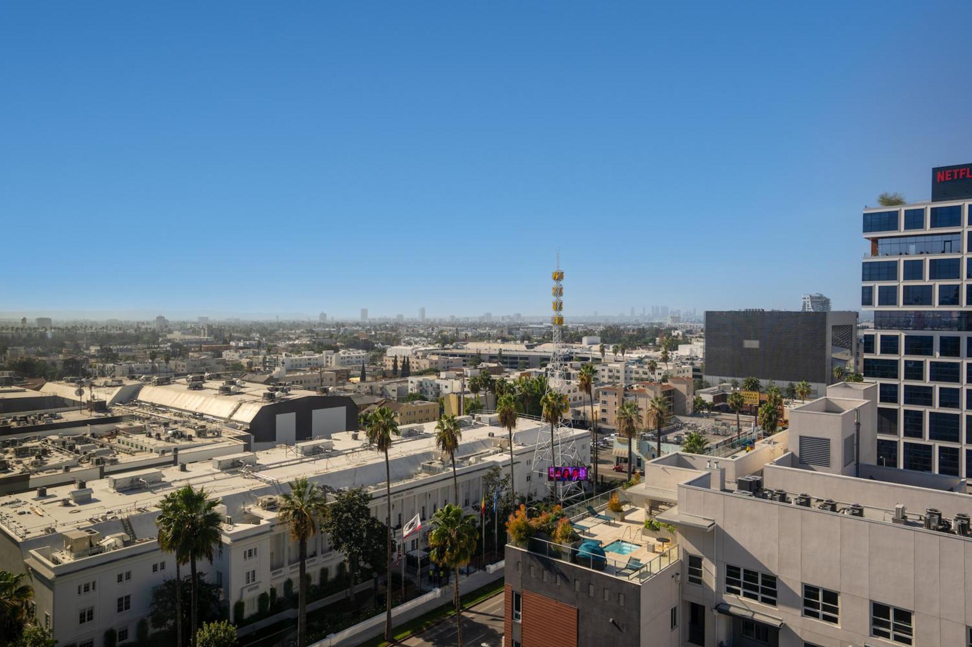 Kasa Sunset Los Angeles Rum bild